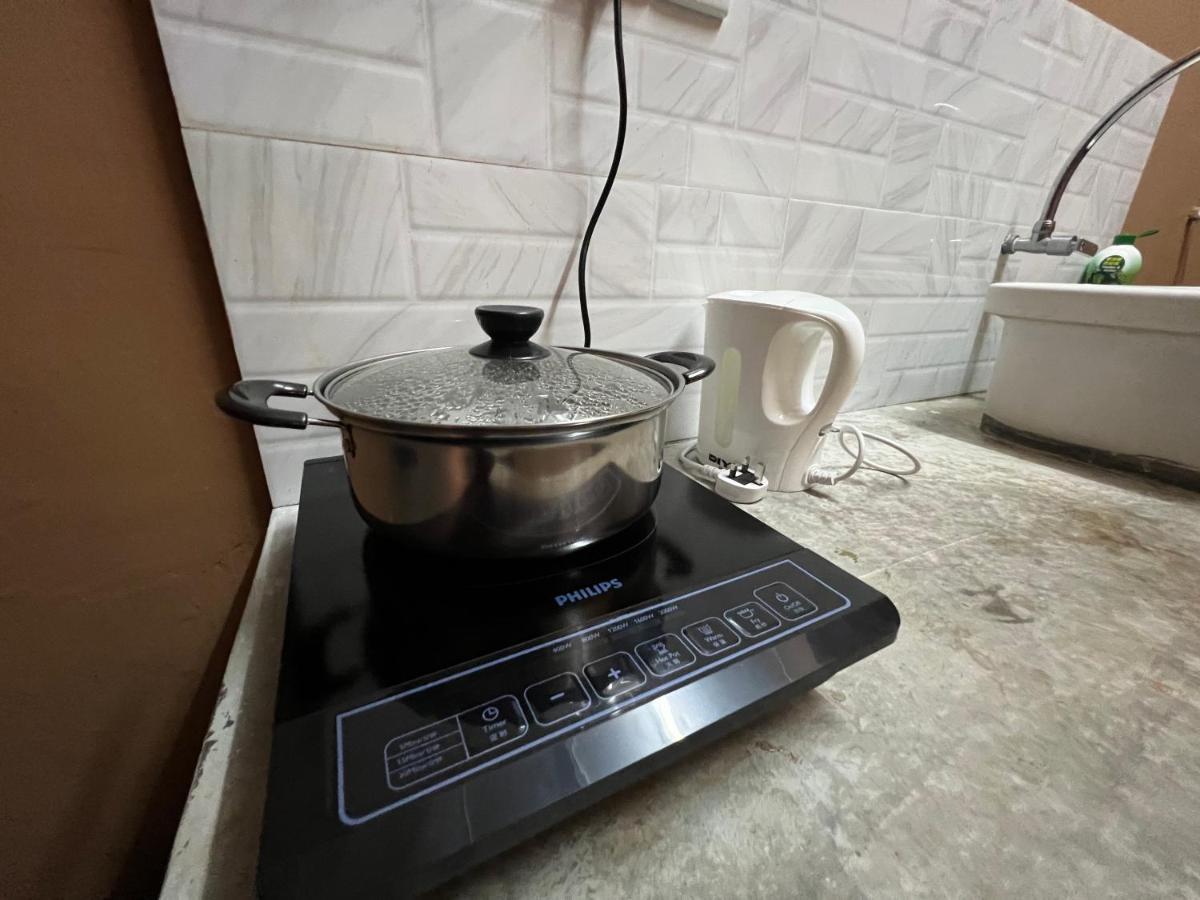 Theatbas Homestay 17 In Seri Iskandar Perak 3 Bedroom Bota Exteriér fotografie